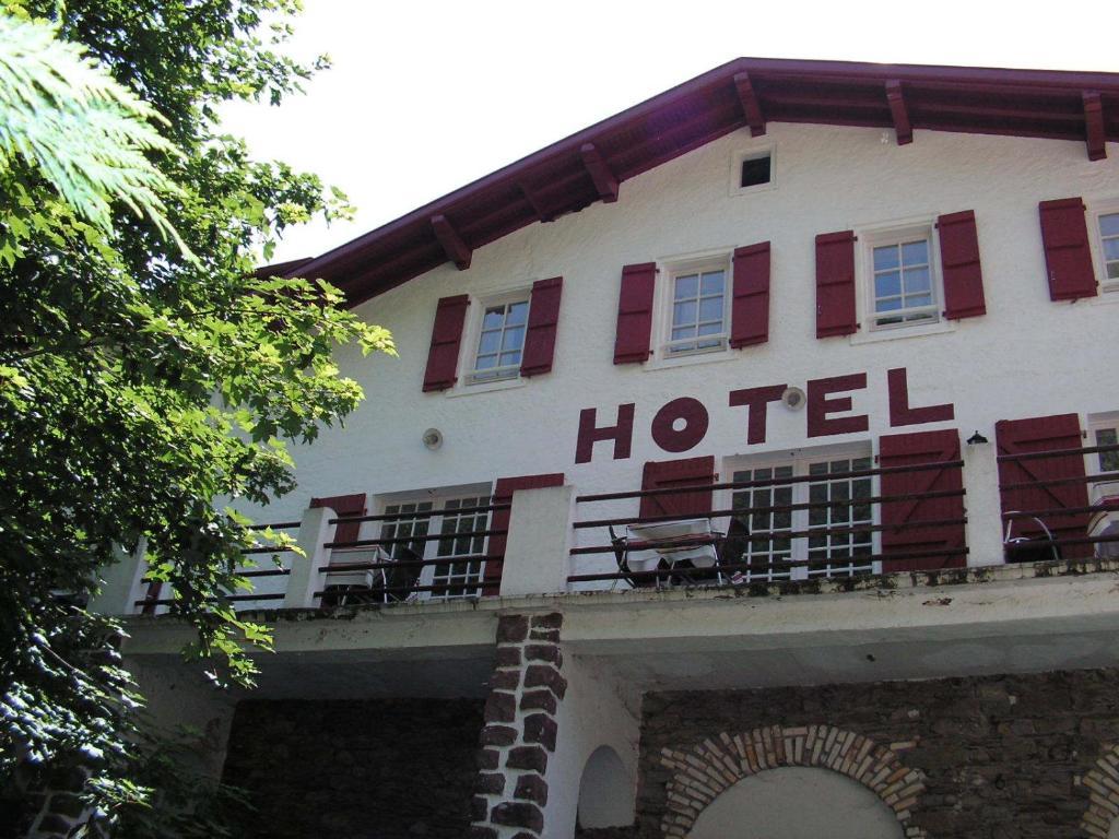 Hotel Le Clementenia Arneguy Ngoại thất bức ảnh