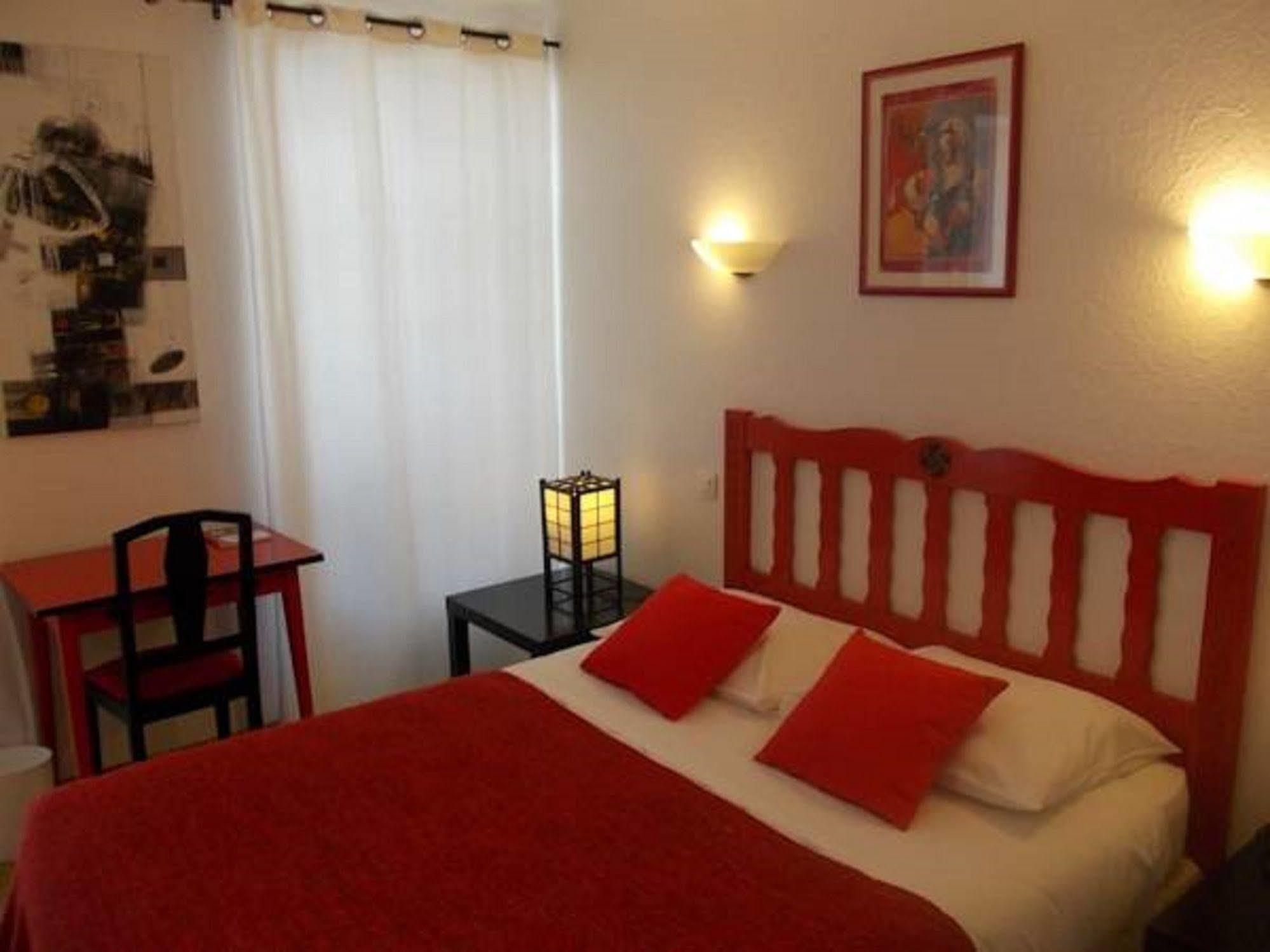 Hotel Le Clementenia Arneguy Ngoại thất bức ảnh